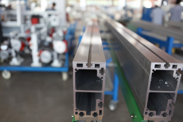 Автоматический кромкооблицовочный станок Filato Optima 424P