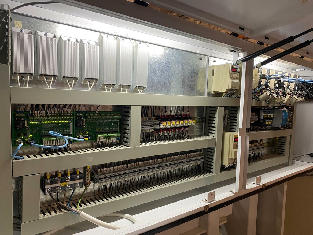 Сверлильно-присадочный станок с ЧПУ BJD P851L