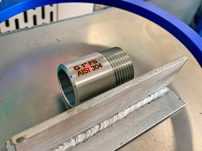 Ручной волоконный лазерный маркиратор Economic 20W (излучатель MAX)