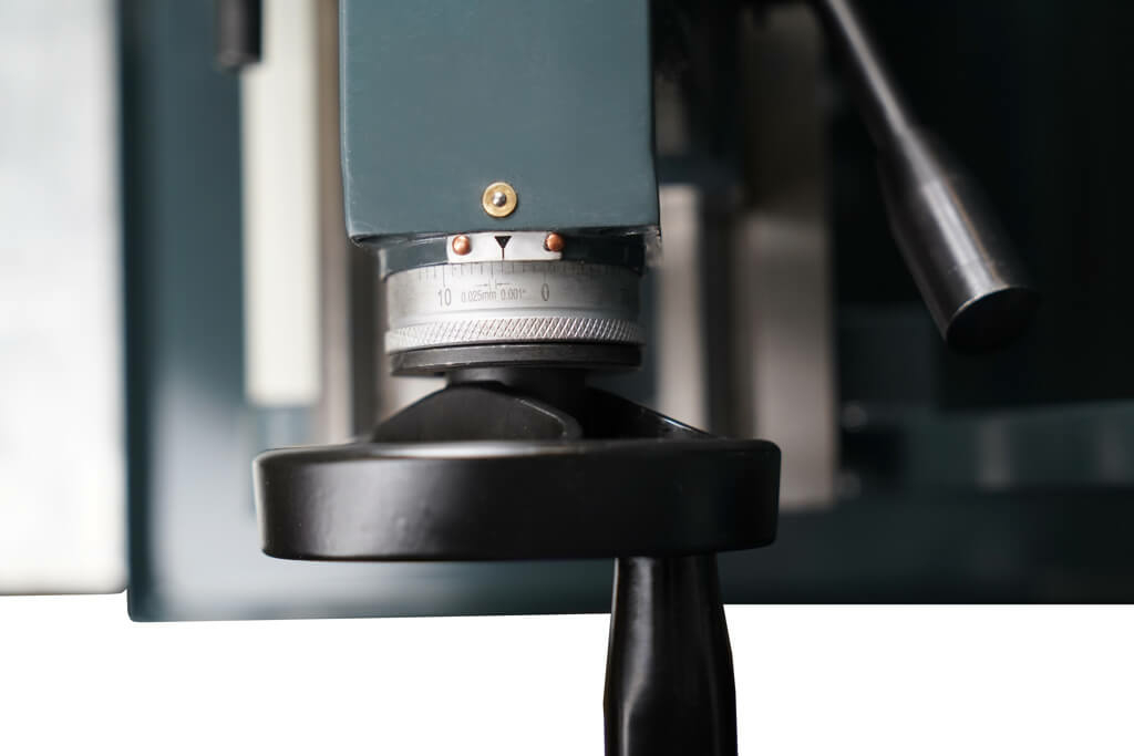 Настольный токарный станок Metal Master MasterTurn 2550G