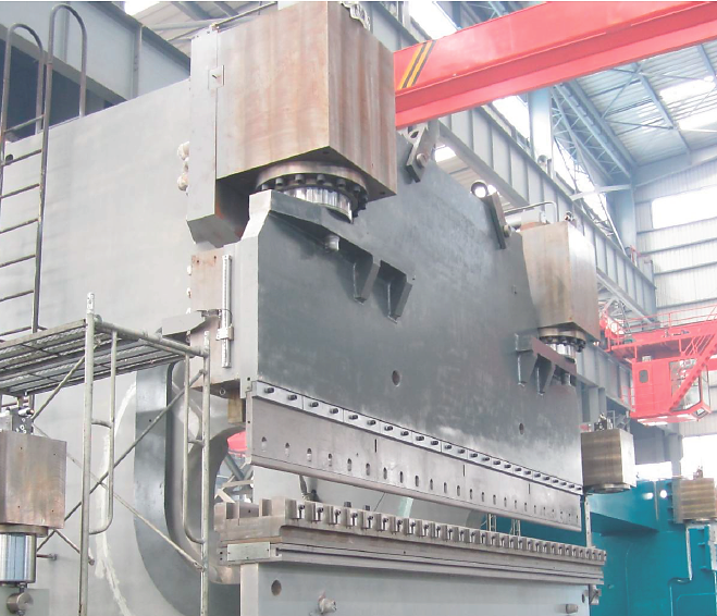 Листогибочный гидравлический пресс с ЧПУ MetalTec HBC 300/3200