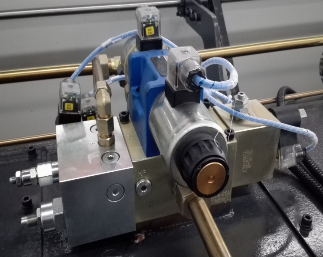 Листогибочный гидравлический пресс с ЧПУ MetalTec HBC 300/3200