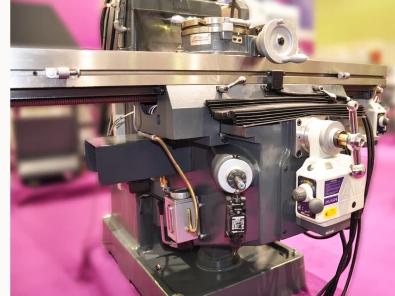 Станок универсально-фрезерный Optimum Opti MF1 Vario