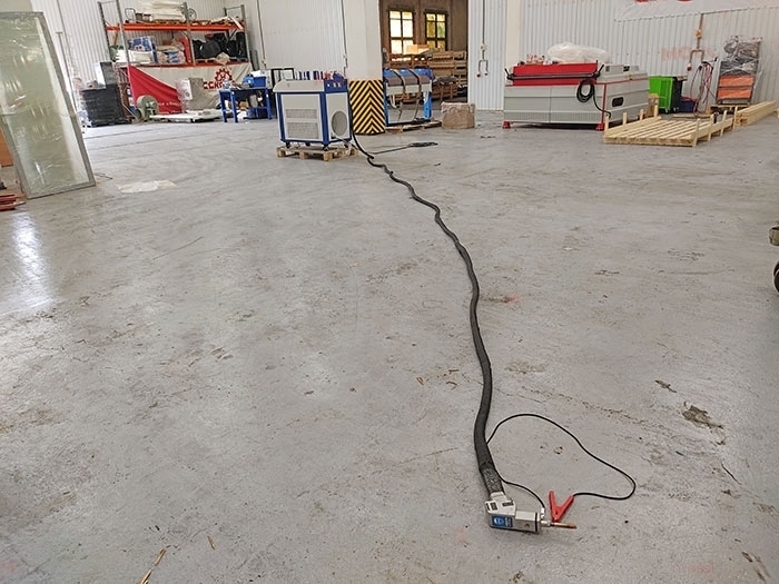 Волоконно-лазерный сварочный аппарат MFKY-W-HW2000-C 2кВт Raycus с механизмом подачи проволоки