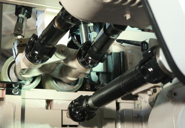 Четырехсторонний продольно-фрезерный станок QUADRO 923 Ultra