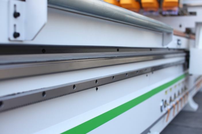 Обрабатывающий центр с ЧПУ HOLD HE710EBSCP