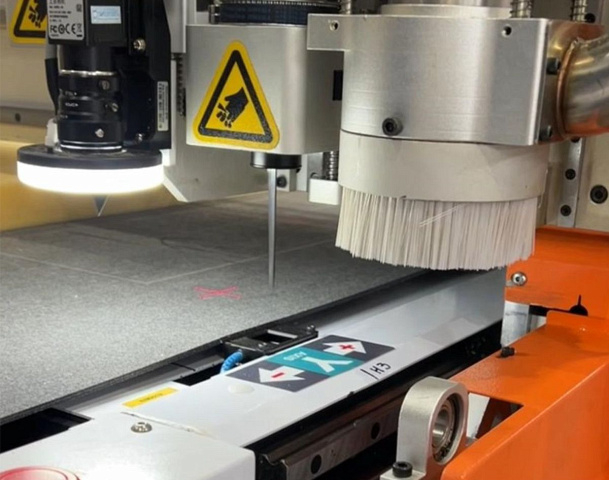 Многофункциональный планшетно-режущий плоттер Filato DIGICUT 1610 BF