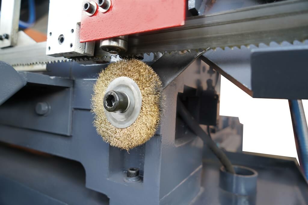 Автоматический ленточнопильный станок MetalMaster MSK 350 Е