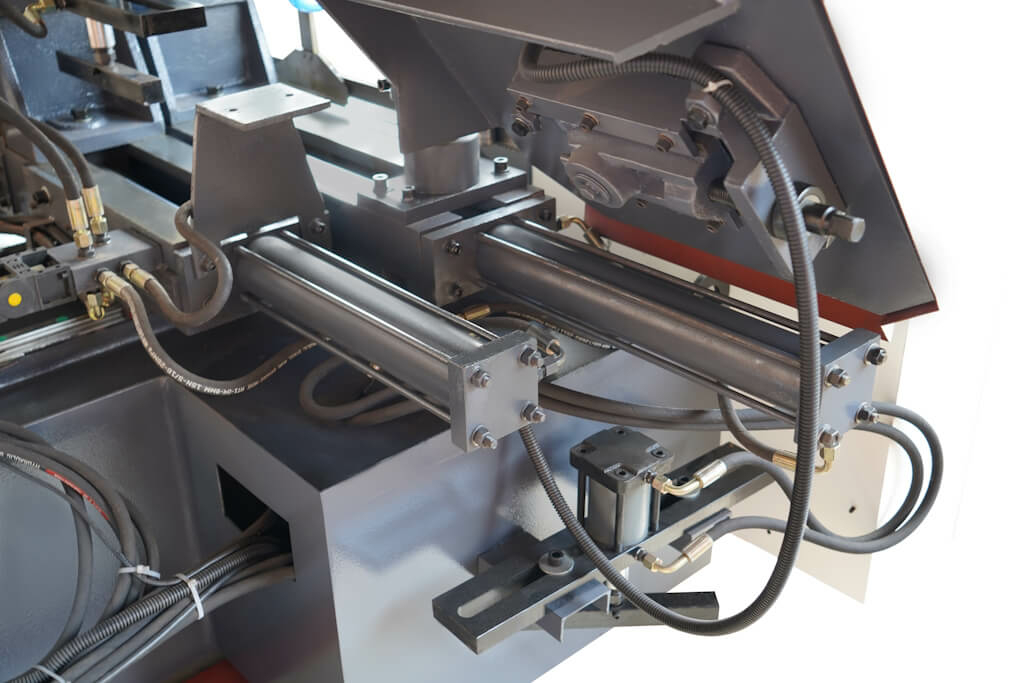 Автоматический ленточнопильный станок MetalMaster MSK 400 Е