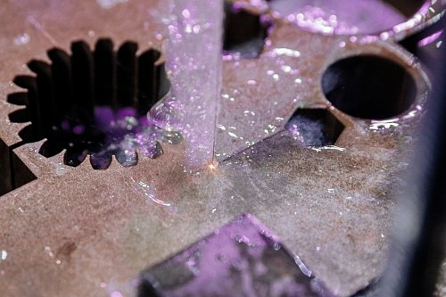 Электроэрозионный проволочно-вырезной станок MetalTec DK 7745M наклоном до 45 градусов