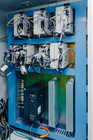 Пятиосевой обрабатывающий центр с ЧПУ QUADRO SPRINT X5