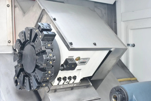 Токарный центр с наклонной станиной 50/650S+