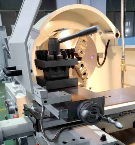 Токарно-винторезный станок CJ6250SB/1000 (УЦИ + Конусная линейка в комплекте)