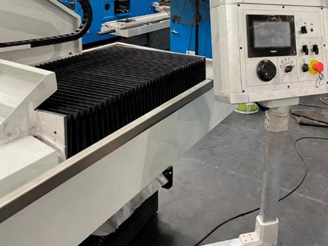 Плоскошлифовальный станок UNIVEQ USG 40100NC2 с контроллером (PLC)