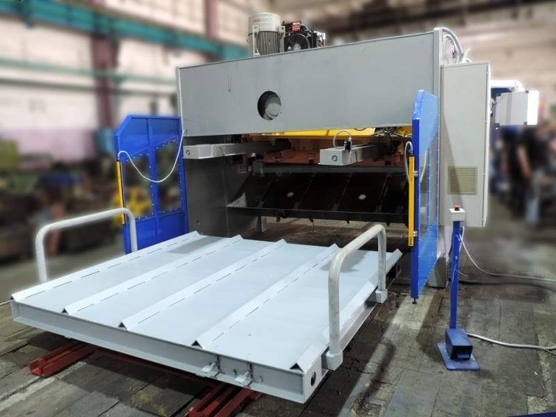 Ножницы гильотинные гидравлические НГ3425