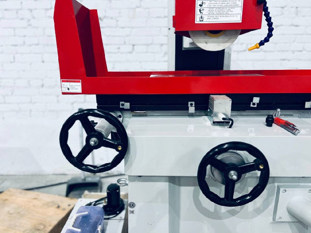 Плоскошлифовальный заточной станок c электроприводом IRONMAC 250D