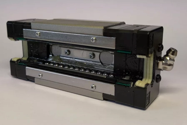 Фрезерный станок с ЧПУ Beaver 40AVLT8