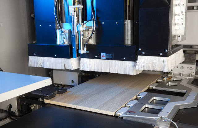 Сверлильно-присадочный центр с ЧПУ Beaver SWIFT Turbo PRO 1200-2HSE