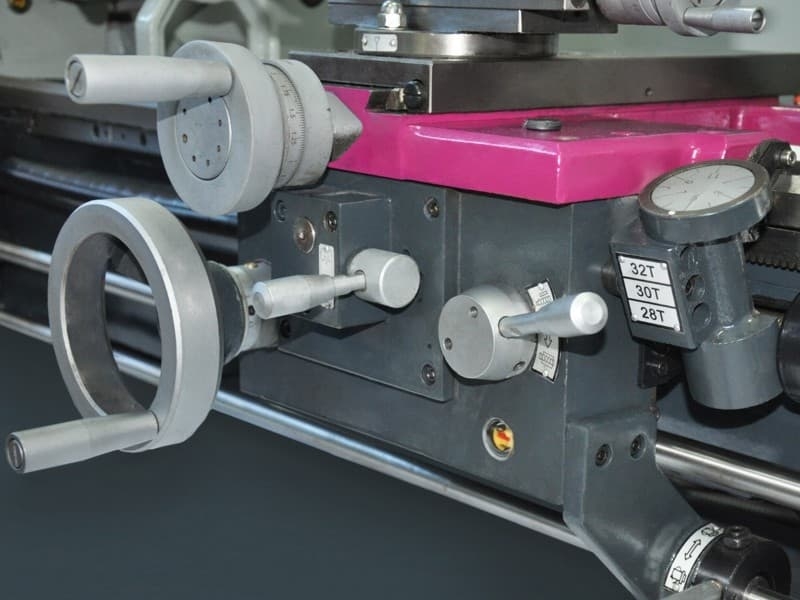 Токарно-винторезный станок Optimum Opti D320x630