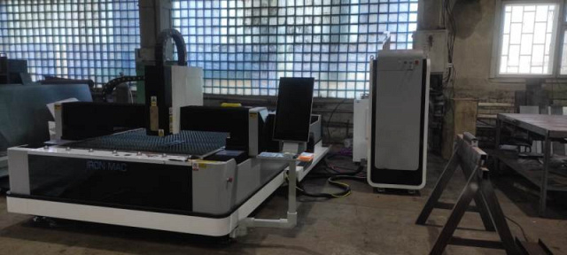 Оптоволоконная установка лазерного раскроя IRONMAC 3015C