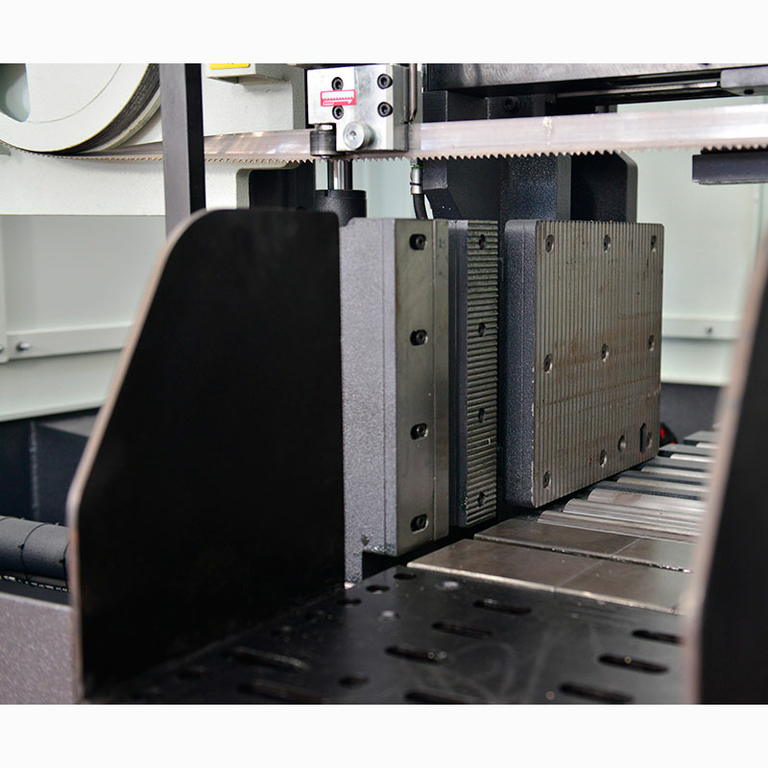 Ленточнопильный станок Beka-Mak P-SAW 330CS