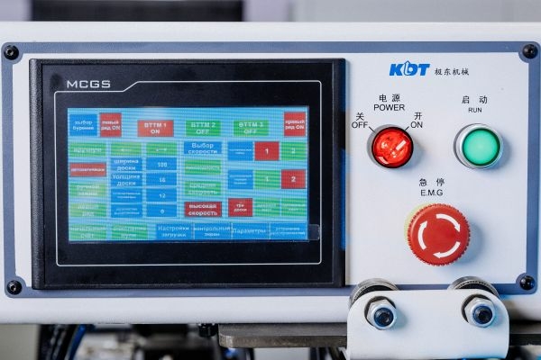 Автоматический сверлильно-присадочный станок KDT-6022NS