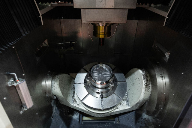 Фрезерный обрабатывающий центр IRONMAC IMU-5X 500 PRO + токарная функция