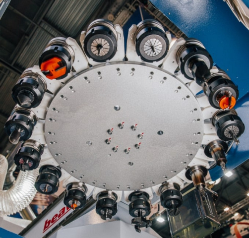 Универсальные обрабатывающие центры с ЧПУ Beaver UNIVERSAL-L TPA