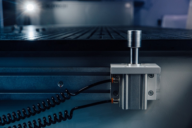 Пятиосевой обрабатывающий центр с ЧПУ QUADRO SPRINT X5