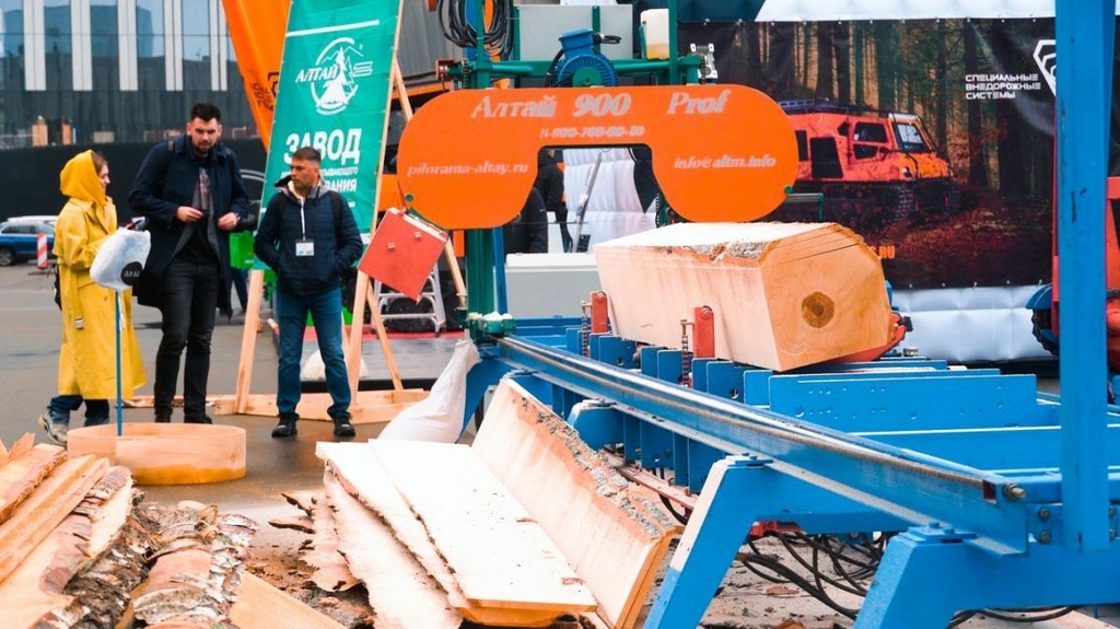 Пилорамы Алтай АГП 900 prof с гидравлической системой оперирования бревном