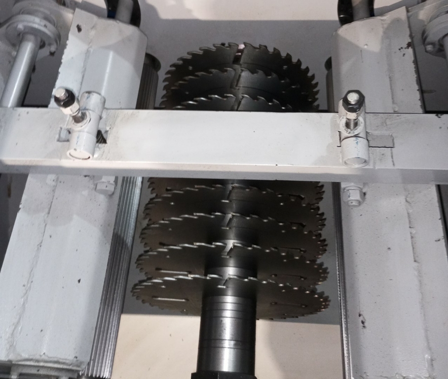 Многопильный станок