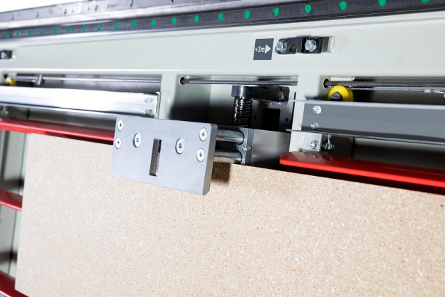 Вертикальный пильный центр с ЧПУ Bala Makina DPM AV