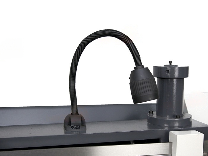 Полуавтоматический двухстоечный ленточнопильный станок G4235Z с поворотной рамой