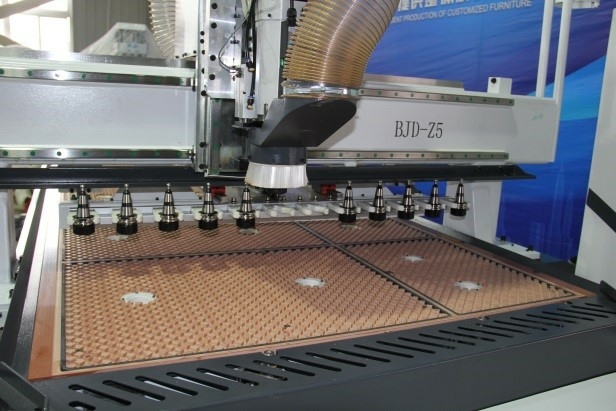 Фрезерный станок с ЧПУ BJD-Z5 2030