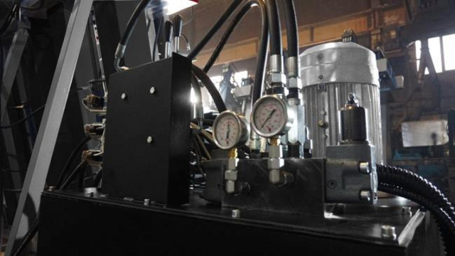 Прессы гидравлические для бруса IRONMAC Press 150/HM 150/6 HM