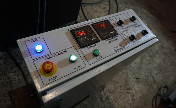 Пресс гидравлический для бруса IRONMAC Press 200/4 ,5 HM