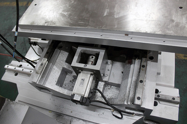 Проволочно-вырезной электроэрозионный станок Kingred KD500