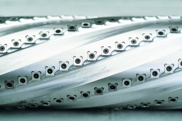 Калибровально-шлифовальный станок со строгальным валом QCMAC SPRU1300A