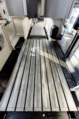 Портальные фрезерные центры SPITZEN SMG-16