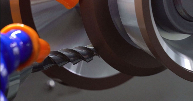 Пятиосевой заточный станок с ЧПУ IRONMAC TURBO 5-AXIS TURBO 5-AXIS