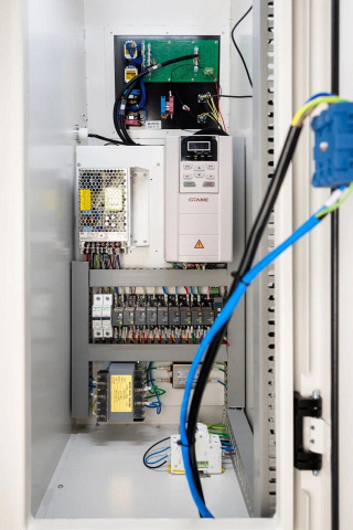 Пятиосевой заточный станок с ЧПУ IRONMAC TURBO 5-AXIS TURBO 5-AXIS