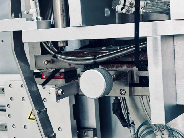 Автоматический станок для напайки твердосплавных пластин на зубья дисковых пил HZ800