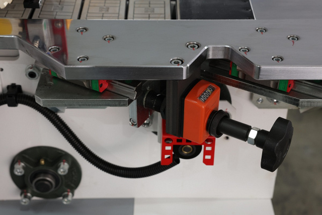 Автоматический кромкооблицовочный станок Nanxing NB6JQFVKL