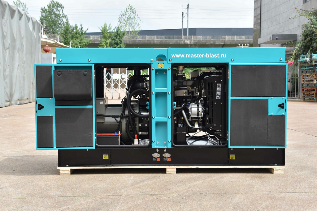 Генератор дизельный - MASTER BLAST 40ESX