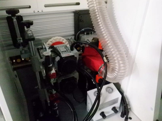 Автоматический кромкооблицовочный станок Nanxing NB8PCHG-PC