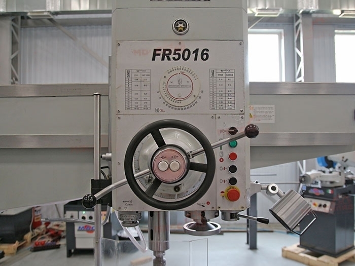 Радиально-сверлильный станок FR 5016