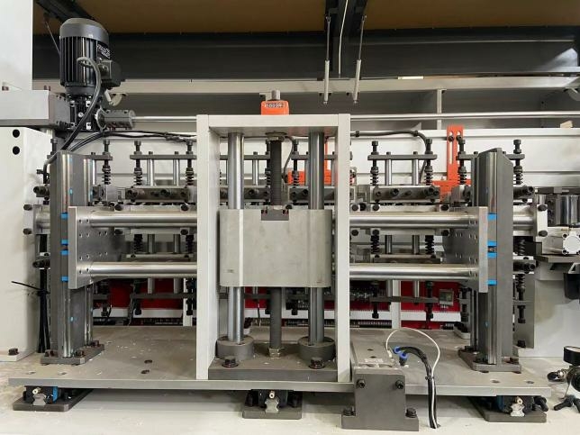 Кромкооблицовочный автоматический станок HOLD HY310