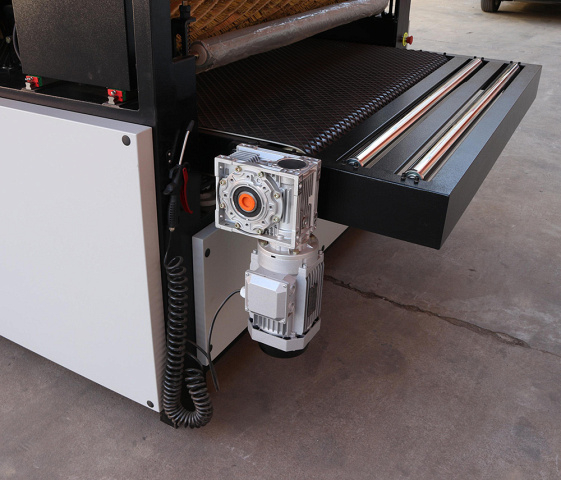 Рельефно-шлифовальные станки EcoWood Lite 1000 V2.0 PRO и 1300 V2.0 PRO