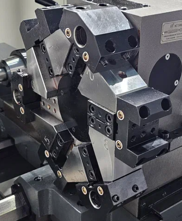 Токарный станок c ЧПУ с прямой станиной MetalTec NEXT 36x750 Pro