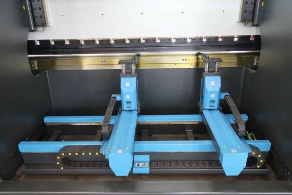 Листогибочные гидравлические прессы с ЧПУ ESA630S MetalTec HBC